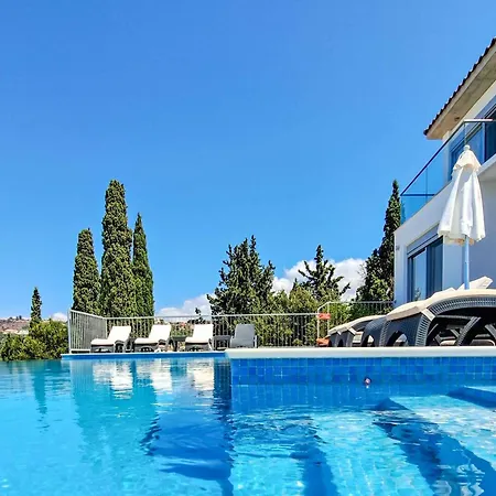Katrina Villa